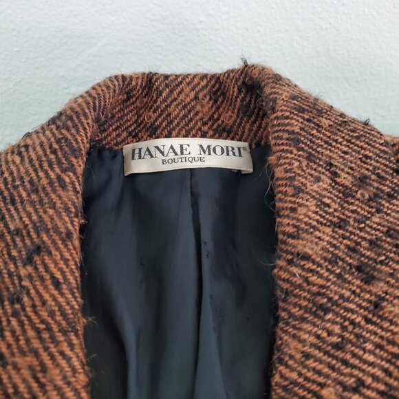 SALE, SALE, SALE --VINTAGE HANAE MORI SUIT - Picture 2 of 4